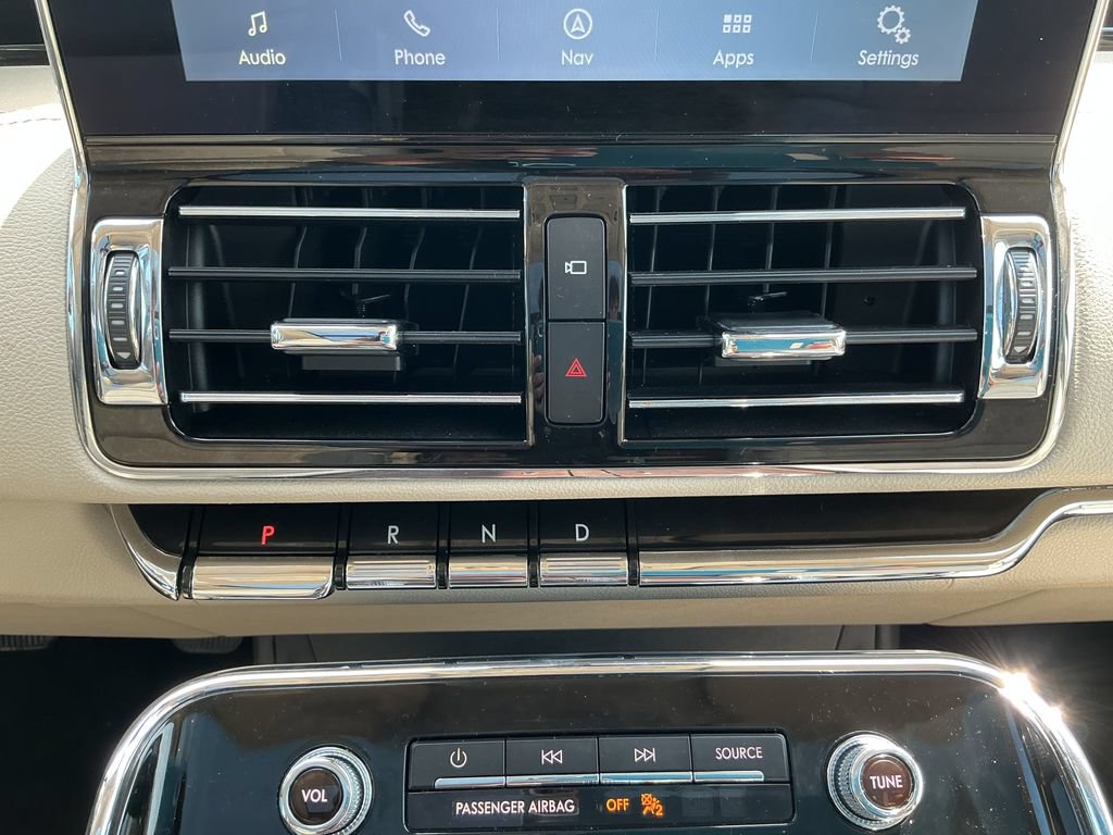 Used 2021 Lincoln Navigator L Reserve AWD/4WD image 27