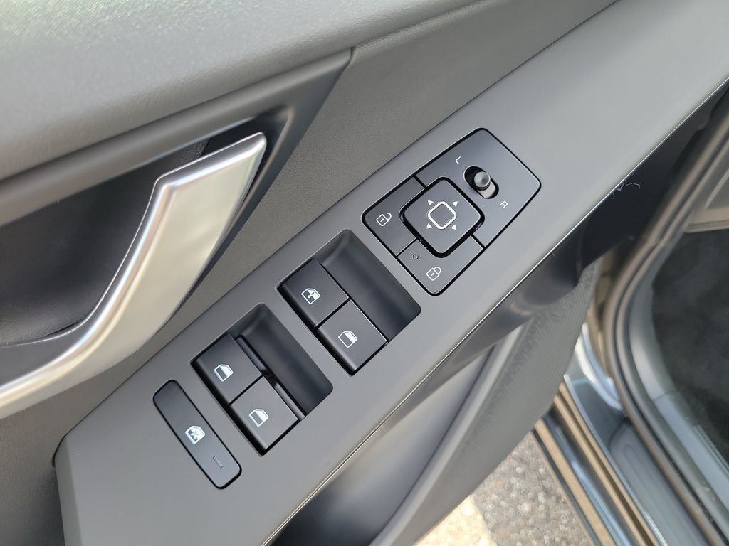 New 2026 Kia Niro LX FWD image 20