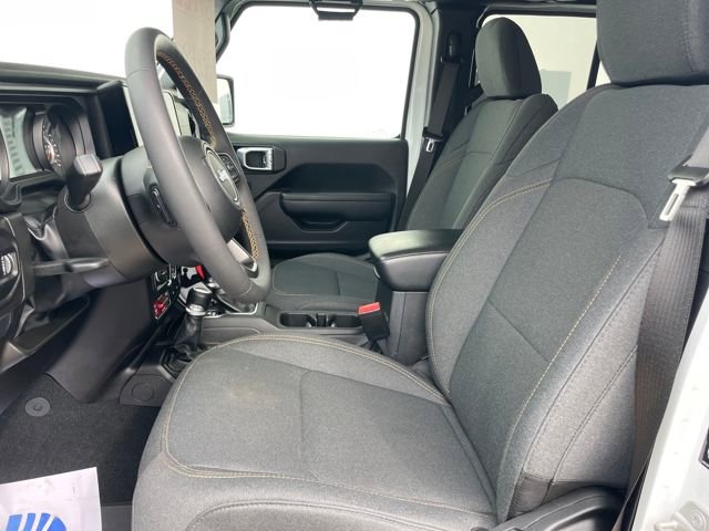 Used 2024 Jeep Gladiator Sport image 8