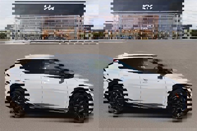 New 2025 Kia EV6 Light image 2
