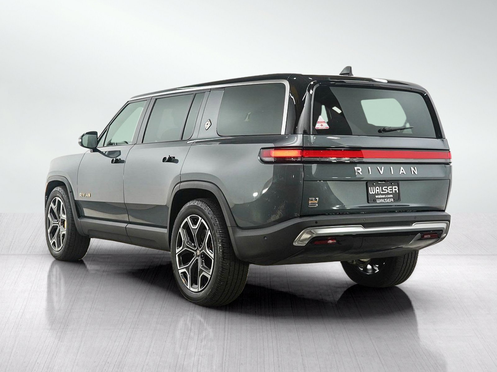 Used 2023 Rivian R1S Adventure Quad AWD/4WD image 3