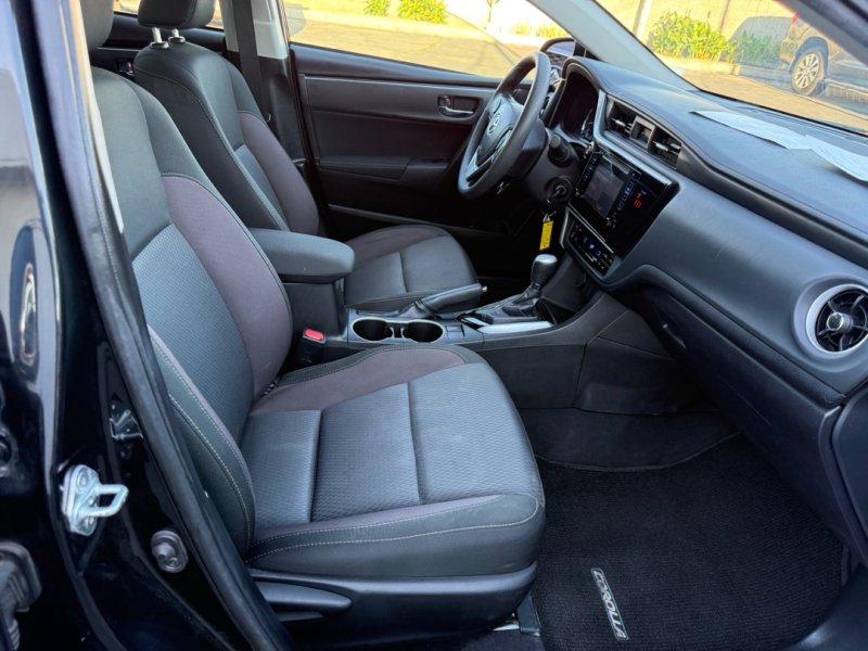 Used 2018 Toyota Corolla LE FWD image 22