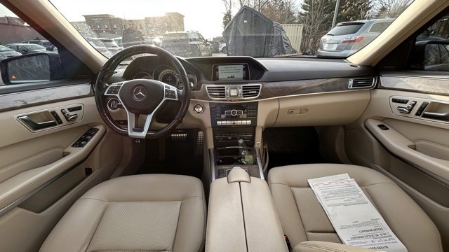 Used 2015 Mercedes-Benz E 350 4MATIC Wagon image 4