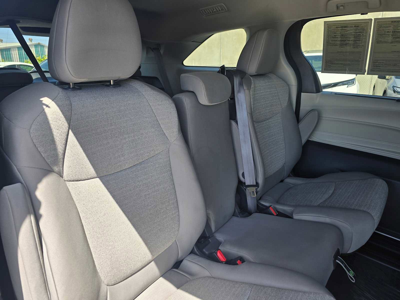 Used 2024 Toyota Sienna LE FWD image 13