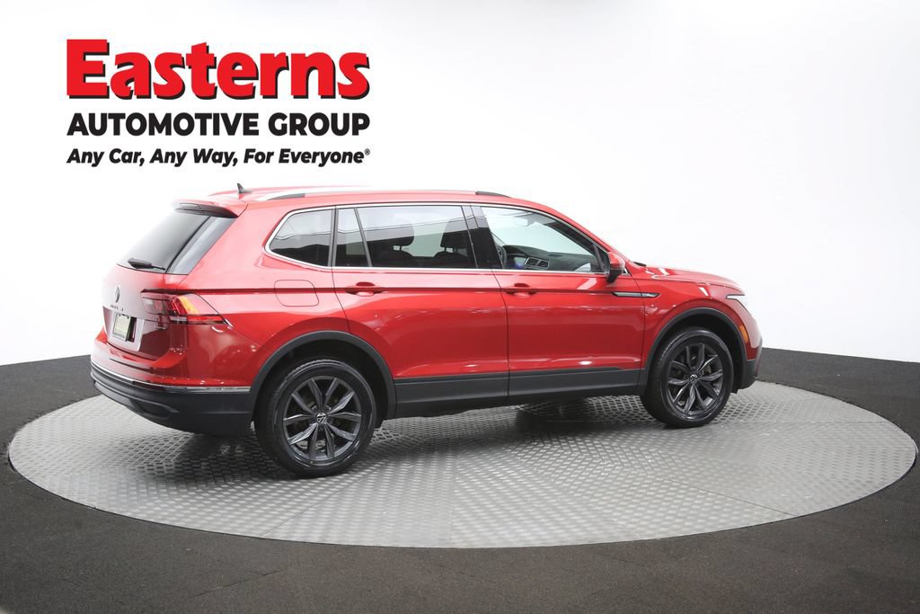 Used 2023 Volkswagen Tiguan SE AWD/4WD image 40
