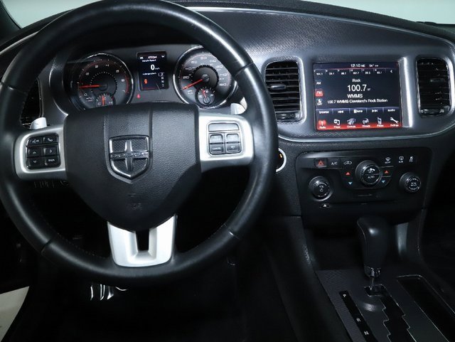 Used 2014 Dodge Charger R/T image 26