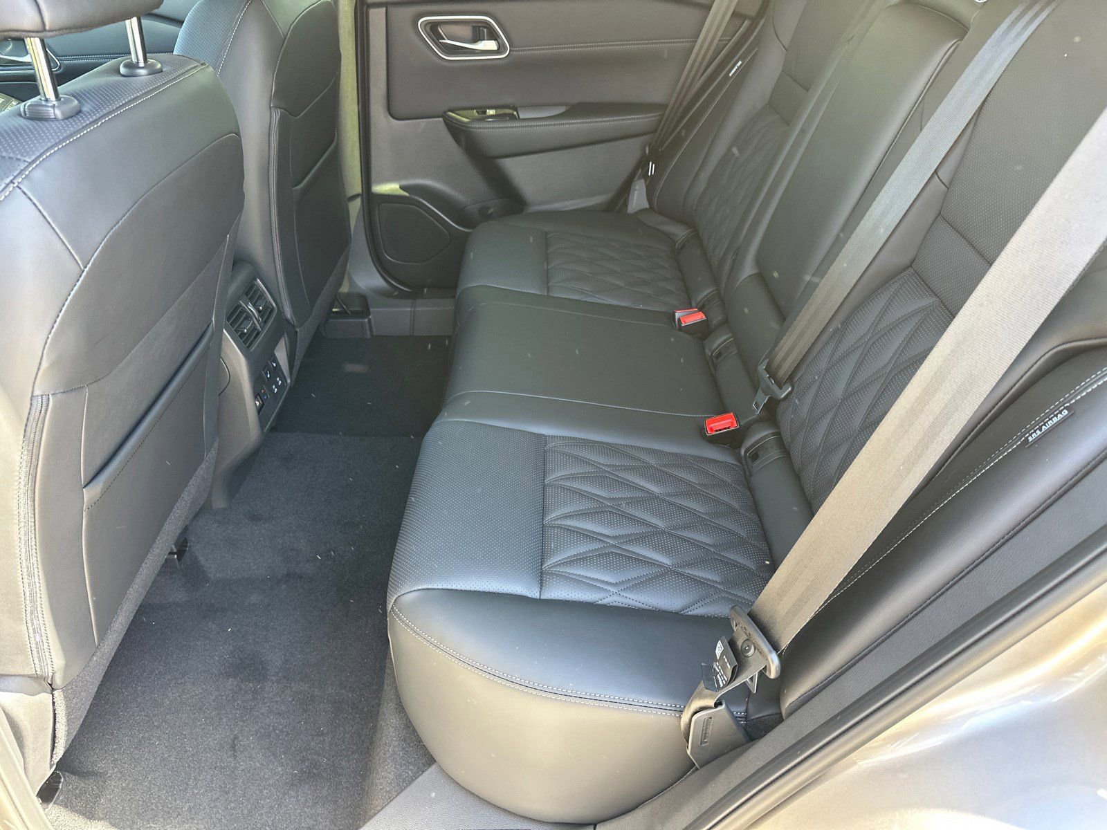 New 2026 Nissan Rogue Platinum w/ Platinum Premium Package AWD/4WD image 19