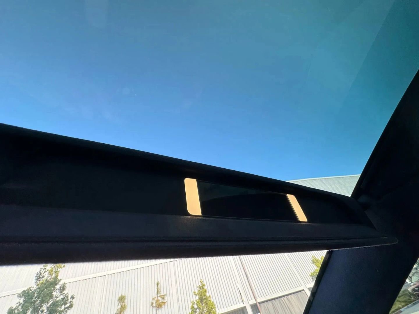 Used 2019 Tesla Model X 100D image 35