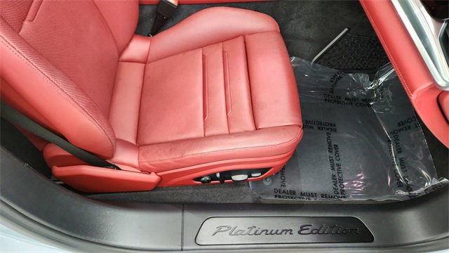 Used 2023 Porsche Panamera Platinum Edition image 22