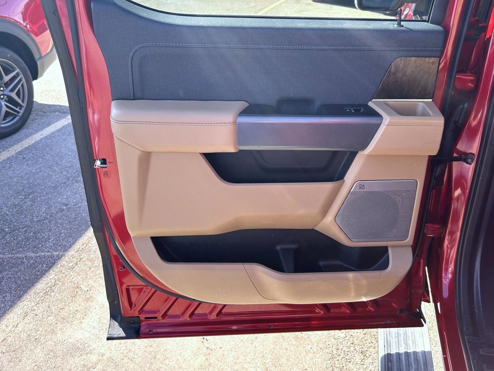 Used 2023 Ford F150 Lariat w/ Equipment Group 502A High image 21