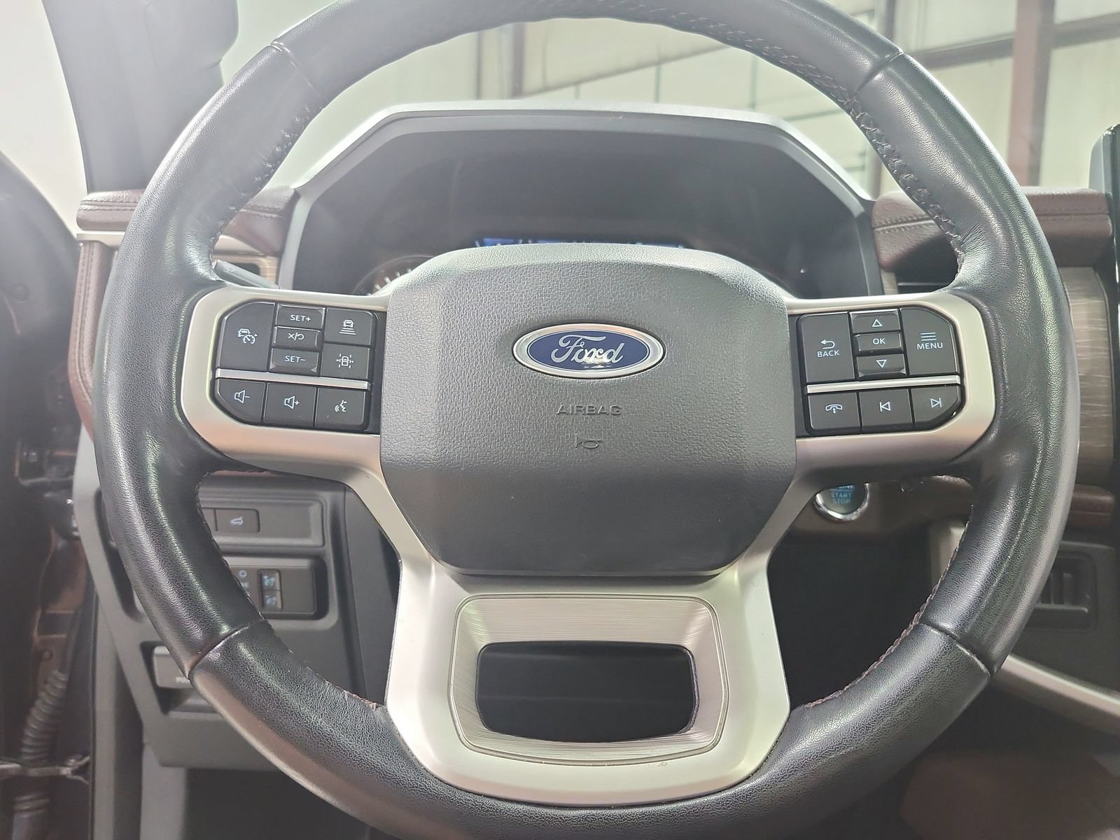 Used 2024 Ford Expedition Limited RWD image 25