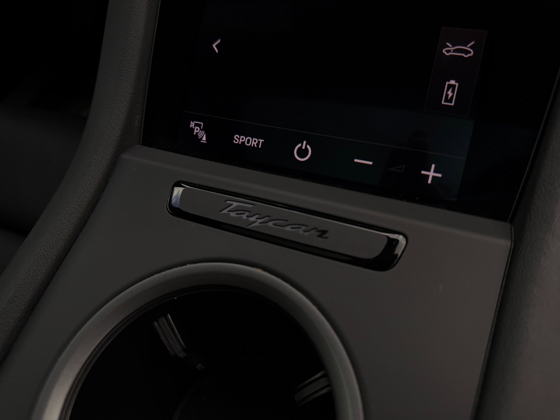 Used 2022 Porsche Taycan image 46