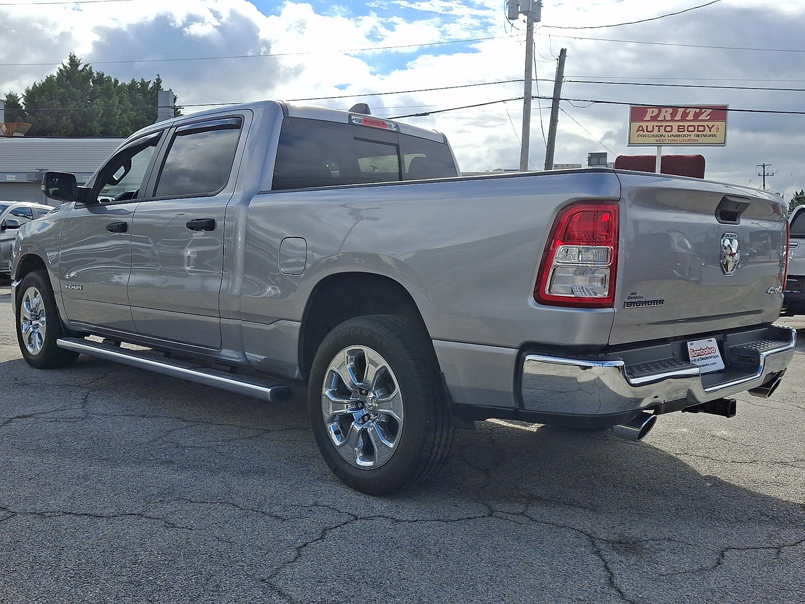 Used 2023 RAM 1500 Big Horn AWD/4WD image 4