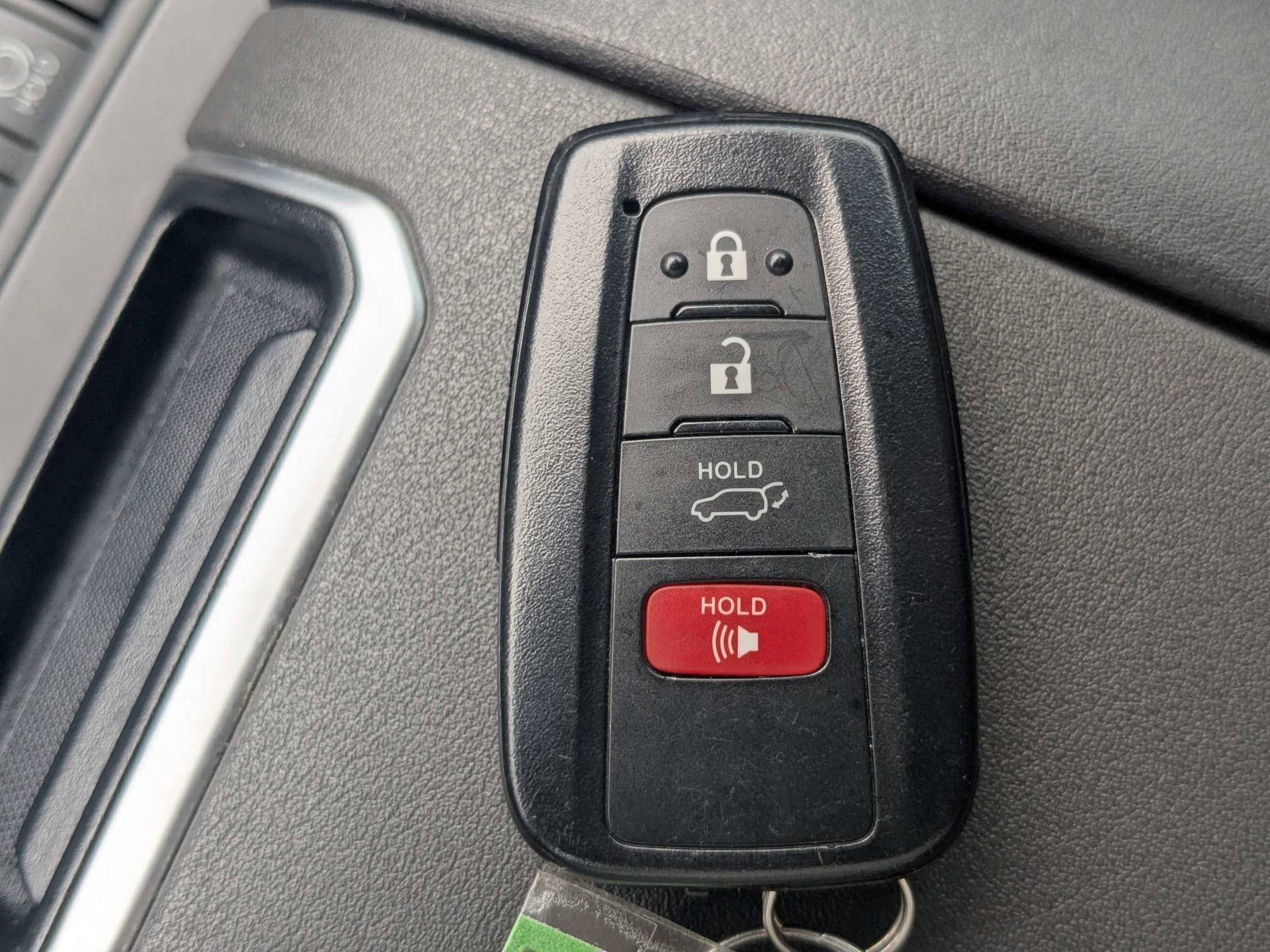 Used 2023 Toyota Highlander LE FWD image 42