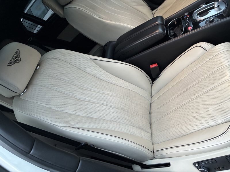 Used 2015 Bentley Flying Spur V8 image 38