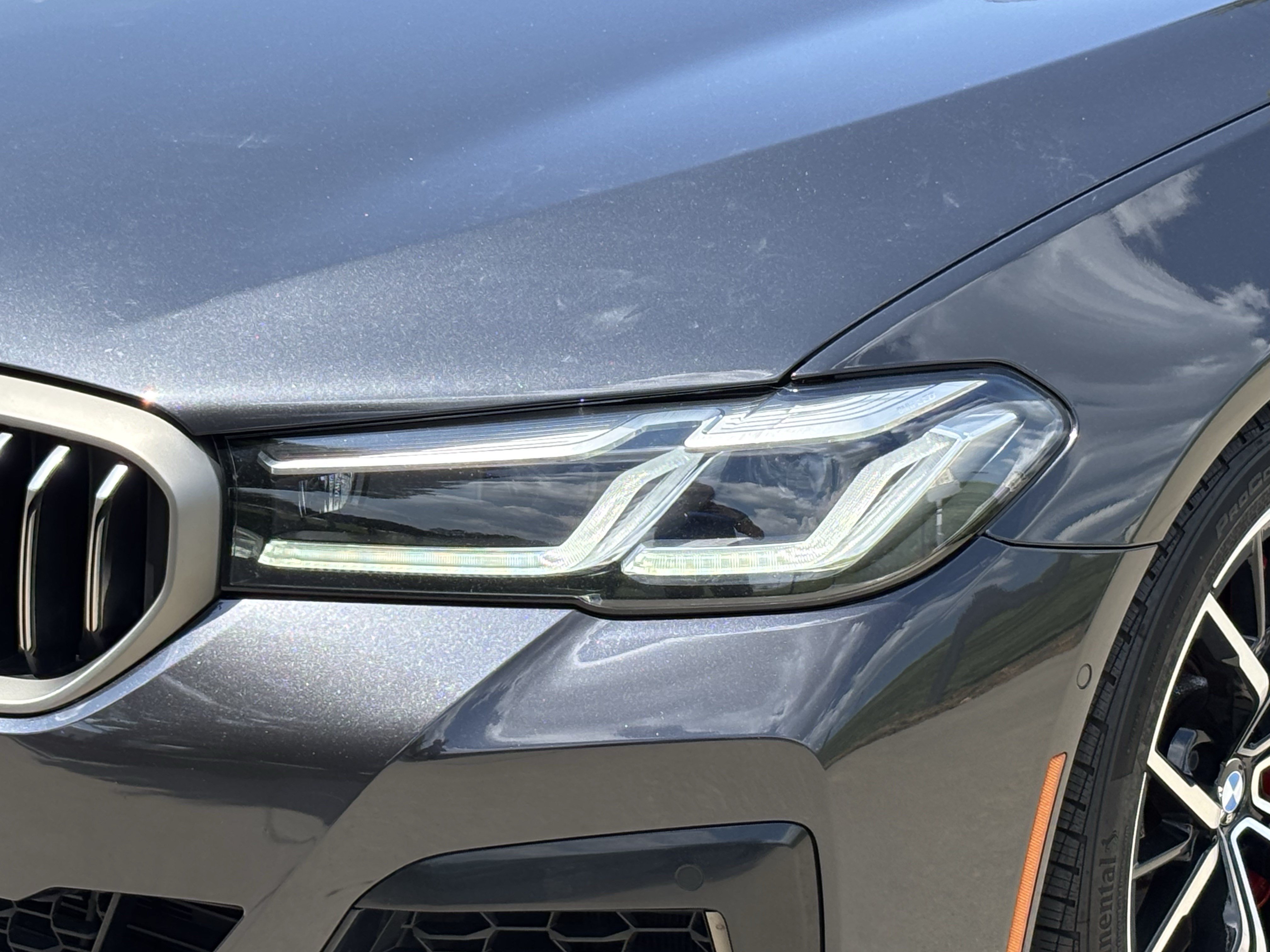Used 2021 BMW M550i xDrive w/ Executive Package AWD/4WD image 6