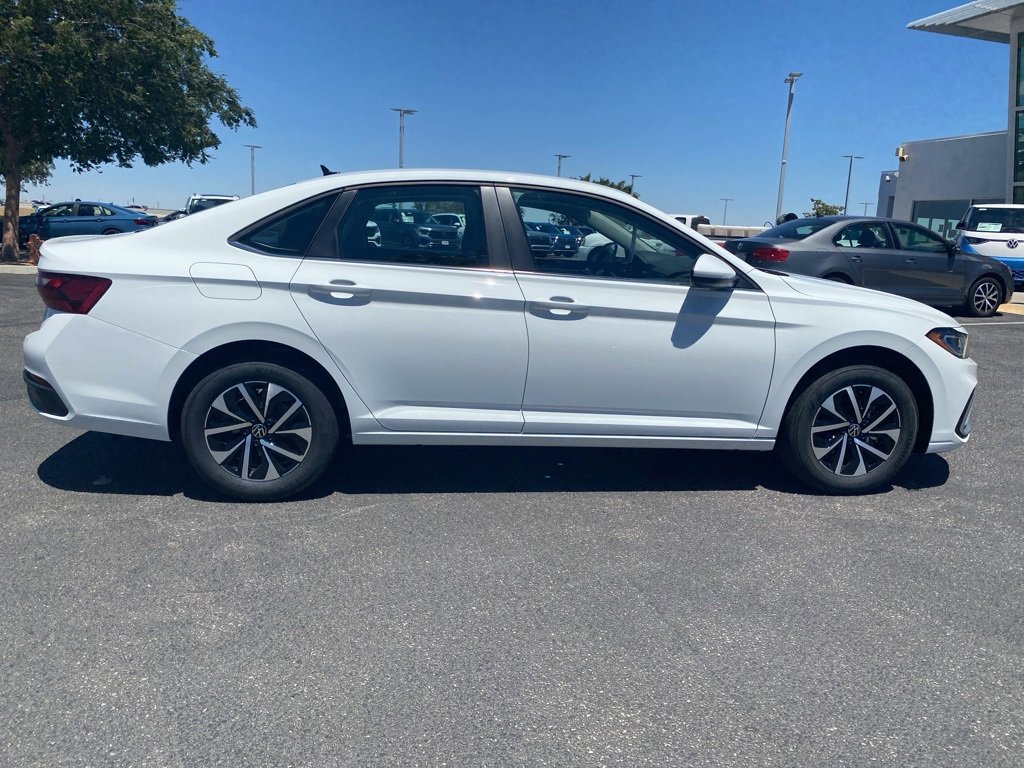 New 2025 Volkswagen Jetta S image 8