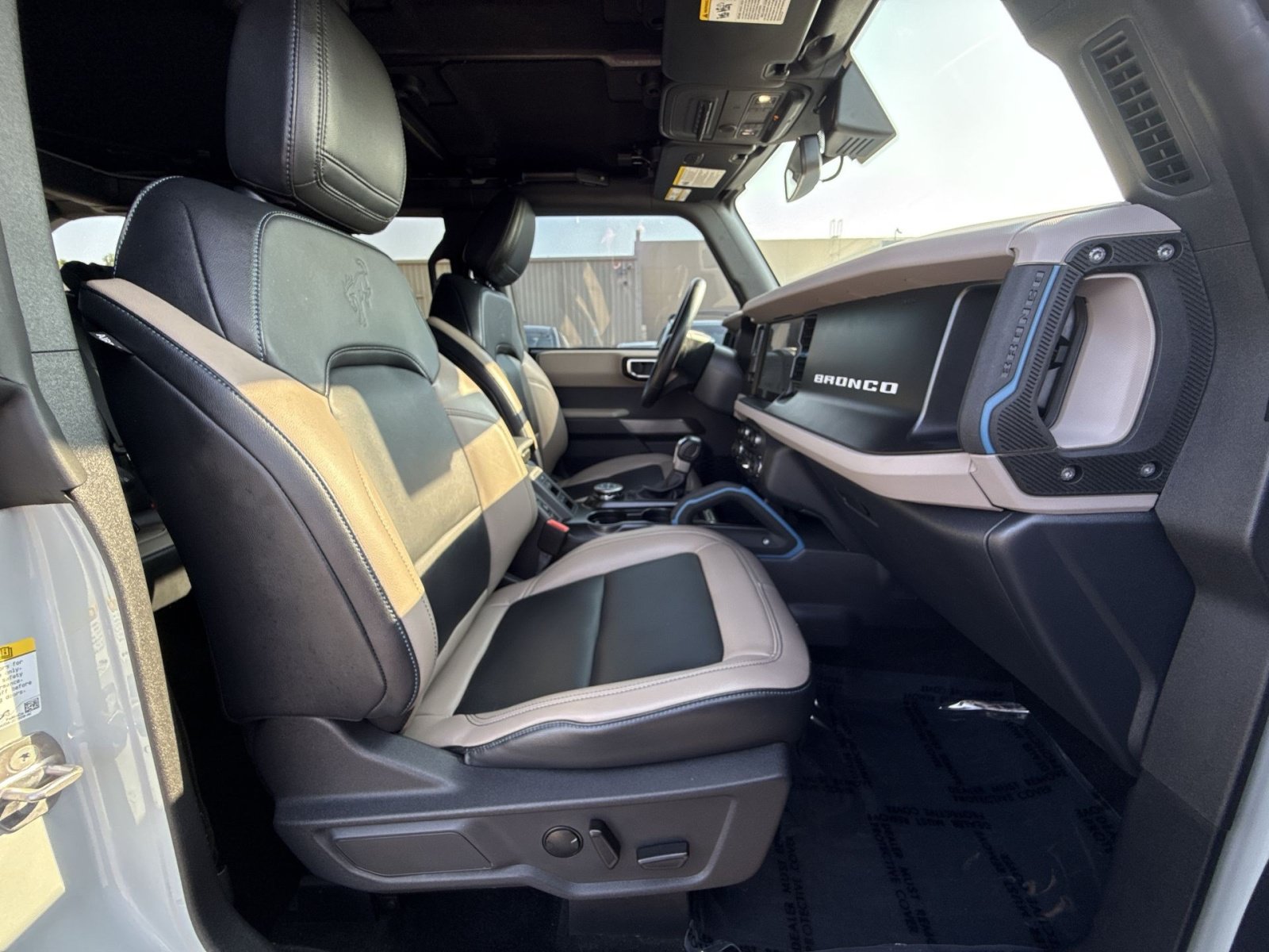 Used 2023 Ford Bronco Wildtrak AWD/4WD image 26