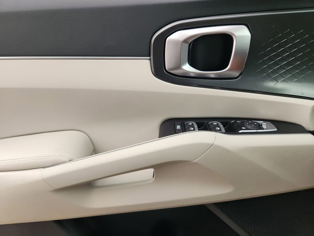 New 2026 Kia Sorento S w/ S Panoramic Sunroof Package image 16