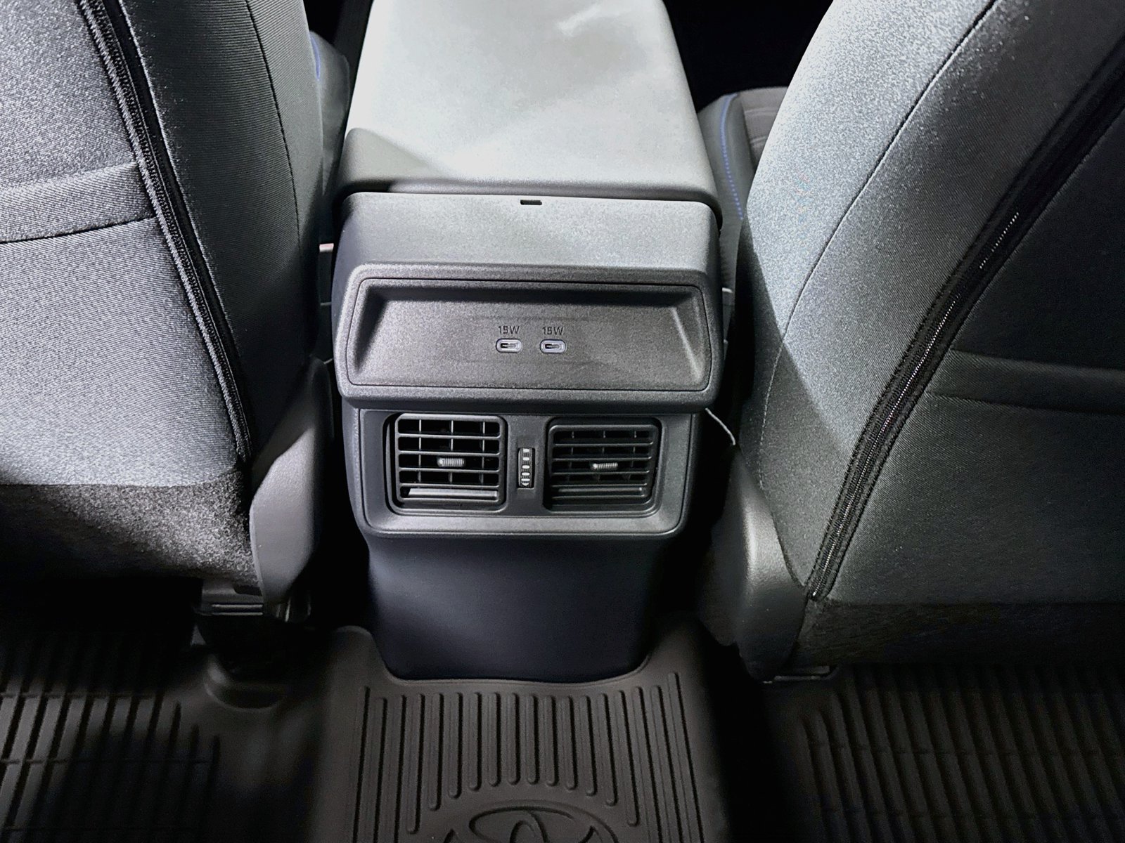 New 2026 Toyota RAV4 SE w/ Convenience Package AWD/4WD image 14