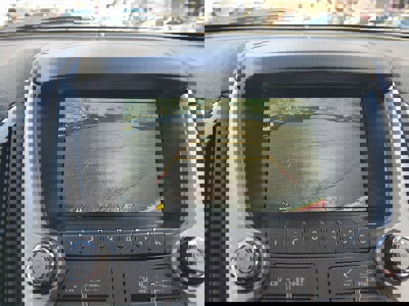 Used 2015 GMC Terrain SLE image 23