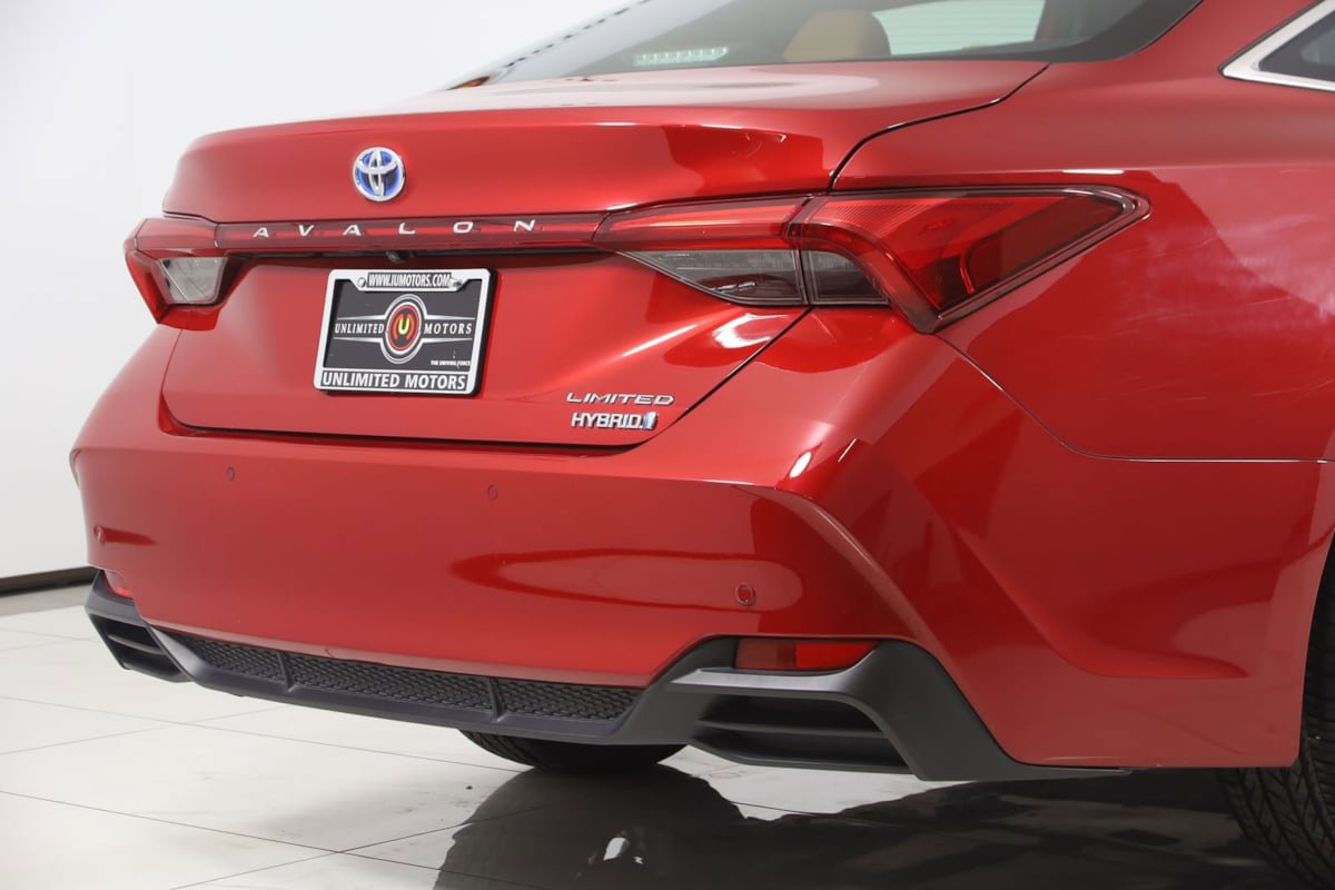 Used 2021 Toyota Avalon Limited w/ Advanced Safety Package FWD image 45