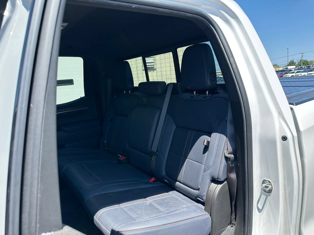 Used 2023 Chevrolet Silverado 1500 High Country w/ Technology Package AWD/4WD image 20