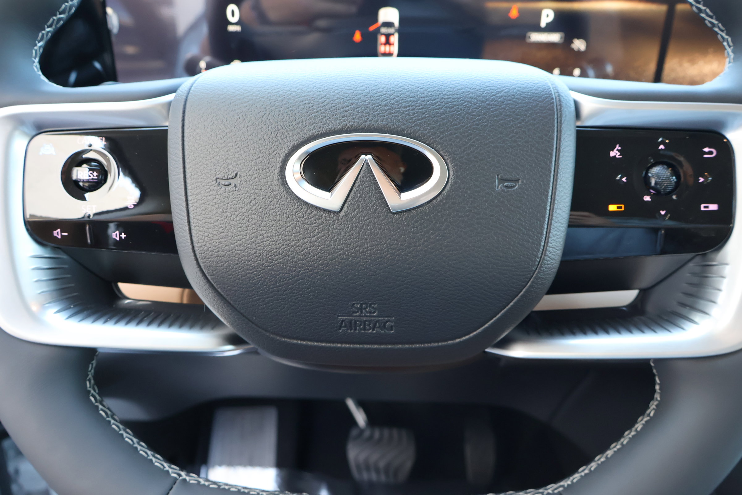 New 2026 INFINITI QX80 Luxe image 25