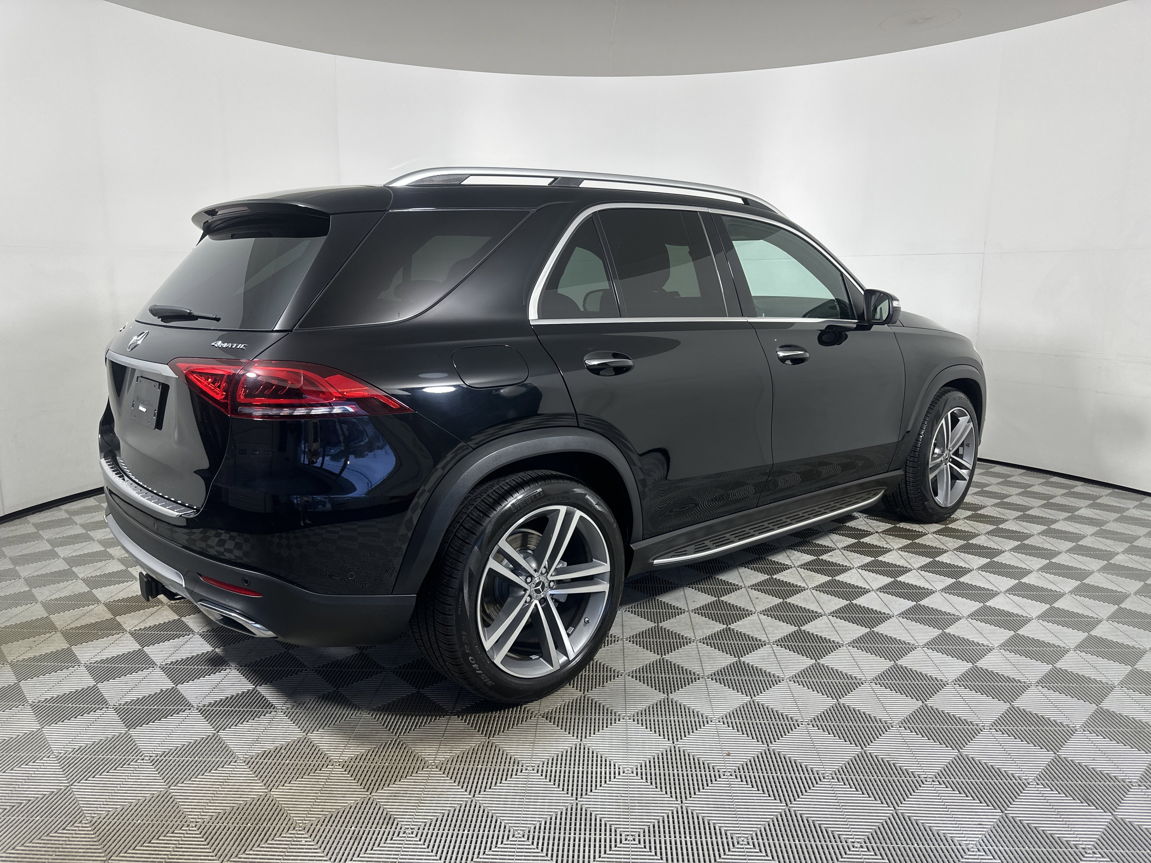 Used 2022 Mercedes-Benz GLE 350 4MATIC image 7