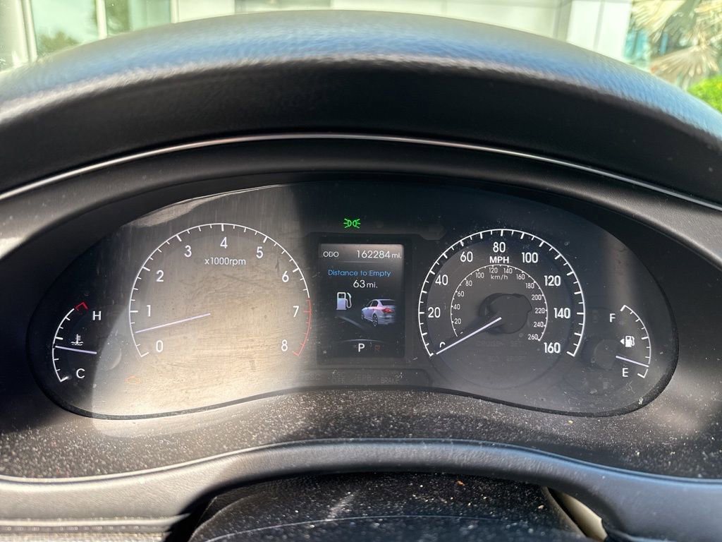 Used 2012 Hyundai Genesis 5.0 image 3