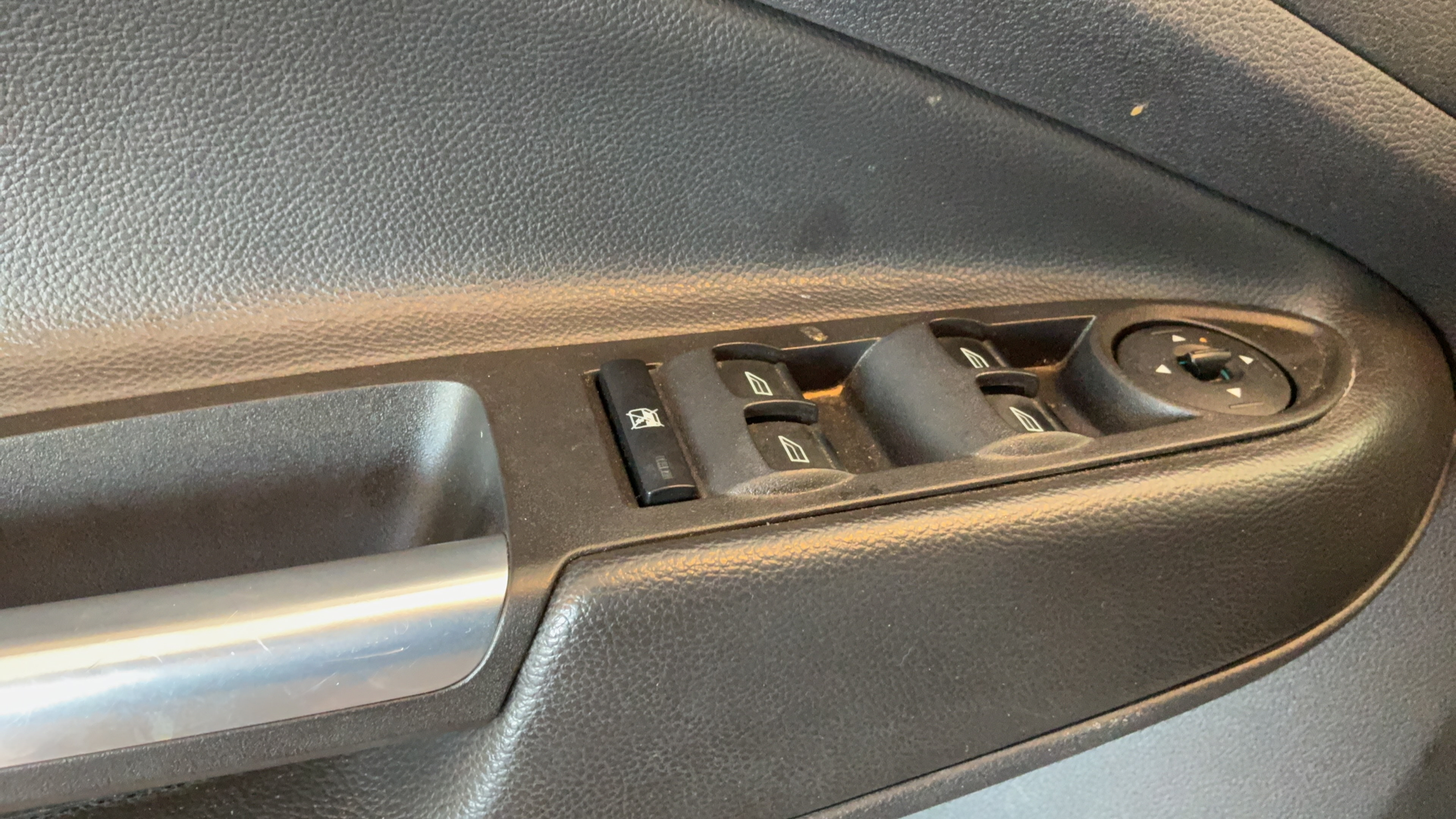 Used 2014 Ford Escape SE FWD image 18