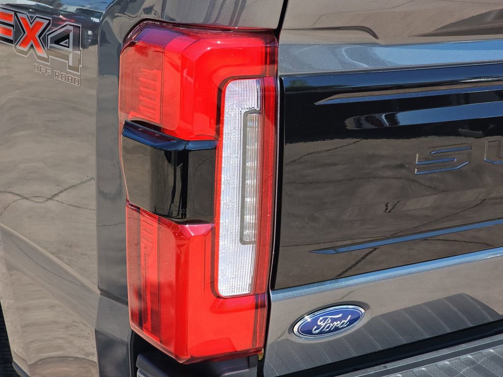 New 2026 Ford F350 Platinum w/ FX4 Off-Road Package image 41