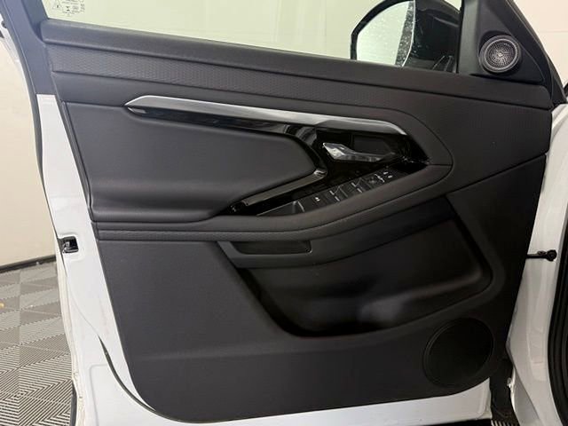 Used 2023 Land Rover Range Rover Evoque S image 25