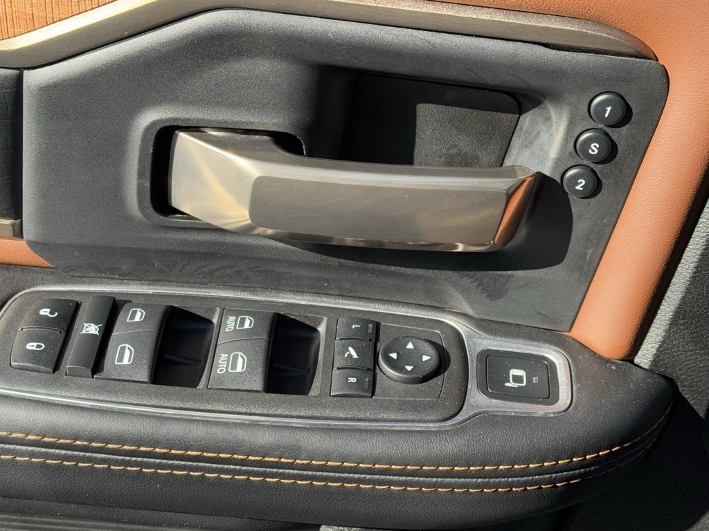 Used 2022 RAM 3500 Limited image 28