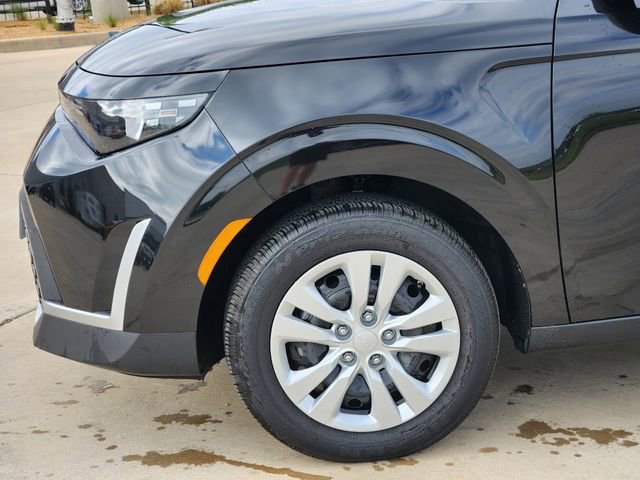 Certified 2025 Kia Soul LX FWD image 8
