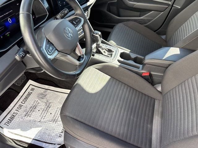 Used 2025 Volkswagen Jetta S image 10