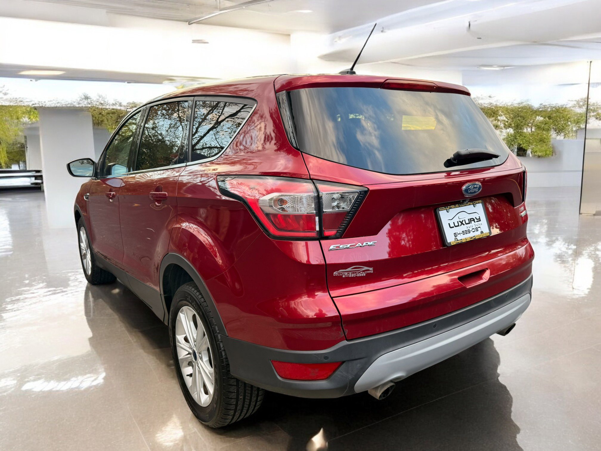 Used 2017 Ford Escape SE image 11