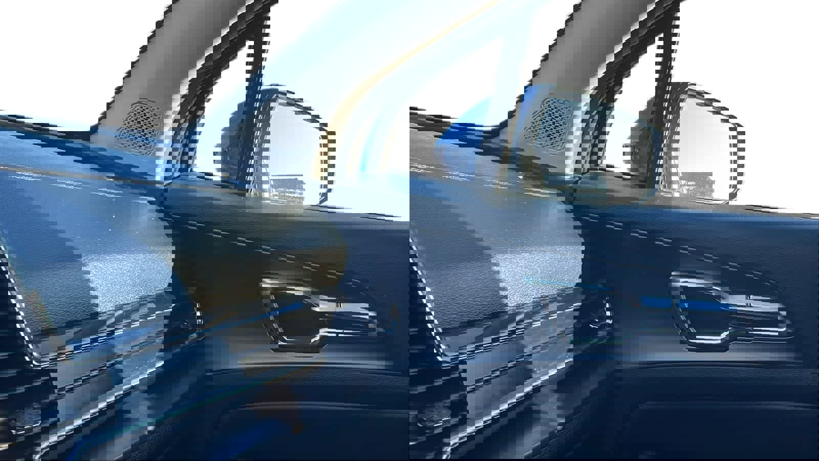 Used 2024 Kia Sportage EX image 19