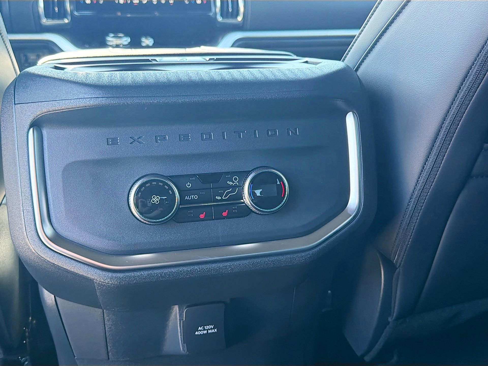 New 2026 Ford Expedition Platinum w/ Stealth Appearance Package image 35