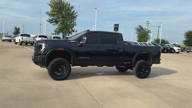 Used 2024 GMC Sierra 2500 AT4 w/ Technology Package AWD/4WD image 6