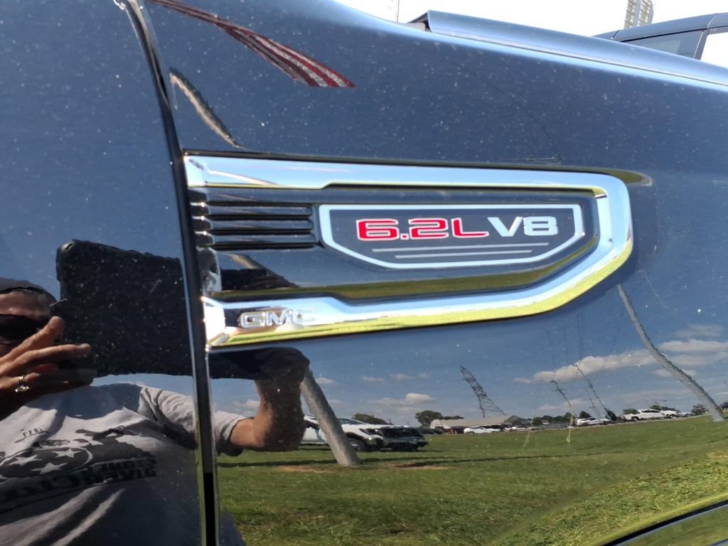 Used 2024 GMC Sierra 1500 Denali AWD/4WD image 10