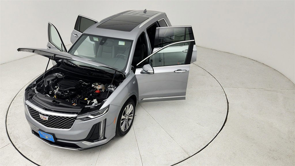 Used 2025 Cadillac XT6 Premium Luxury image 42