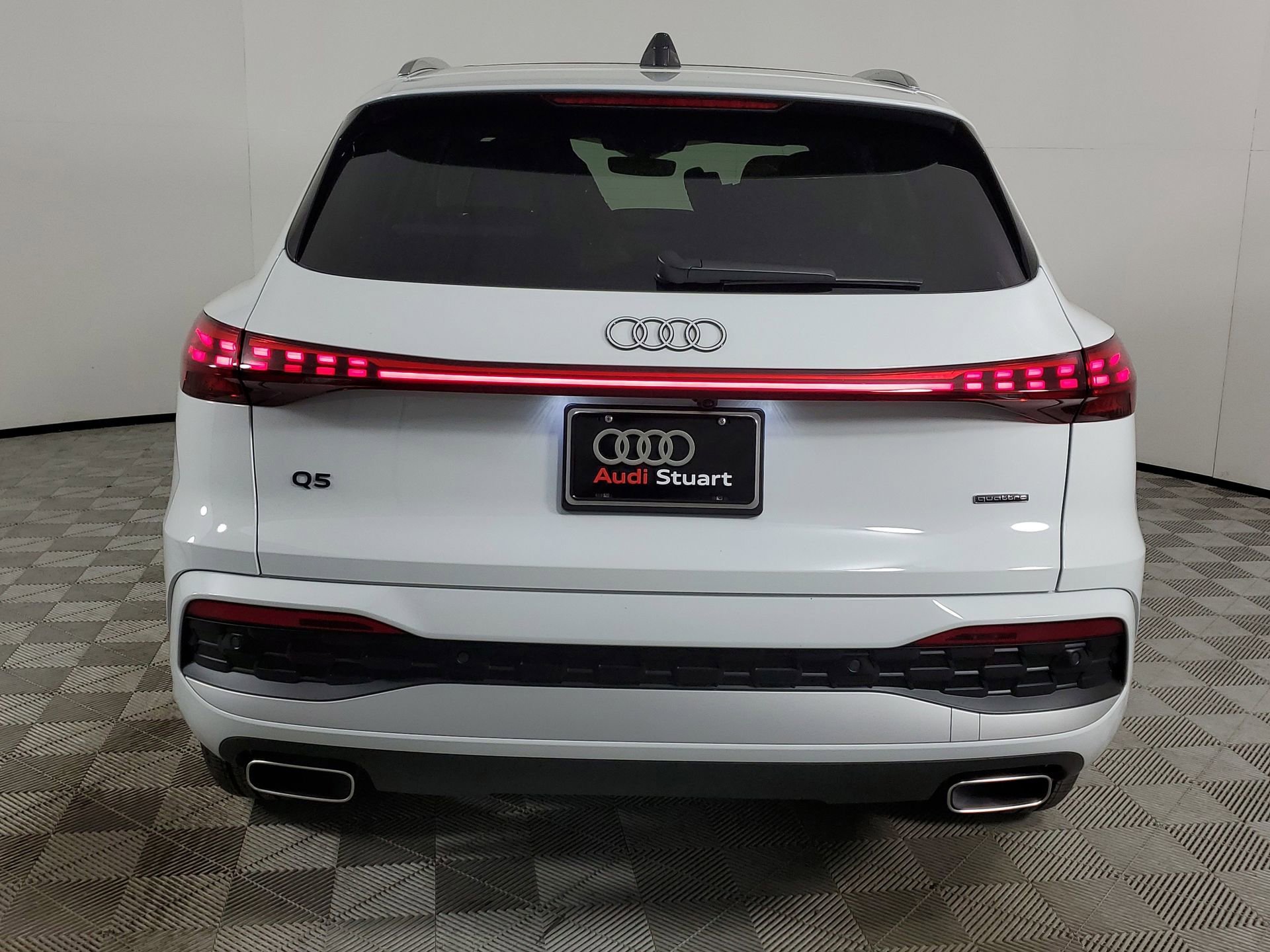 Certified 2025 Audi Q5 2.0T Premium image 9