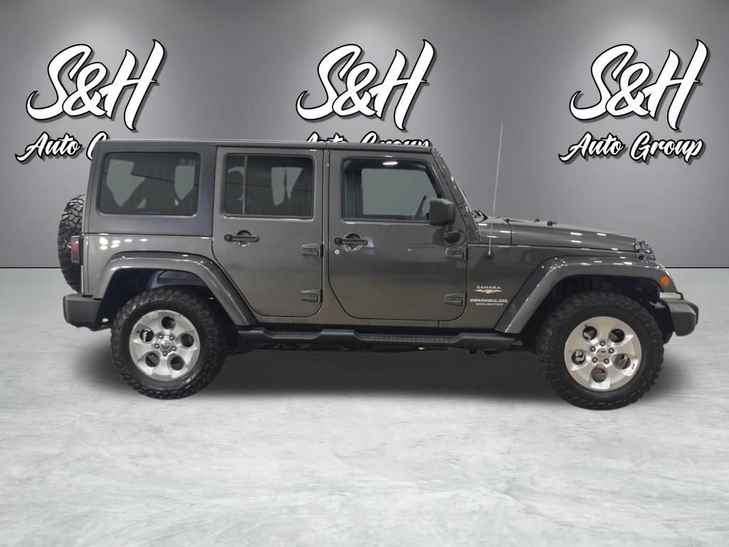 Used 2014 Jeep Wrangler Unlimited Sahara AWD/4WD image 18