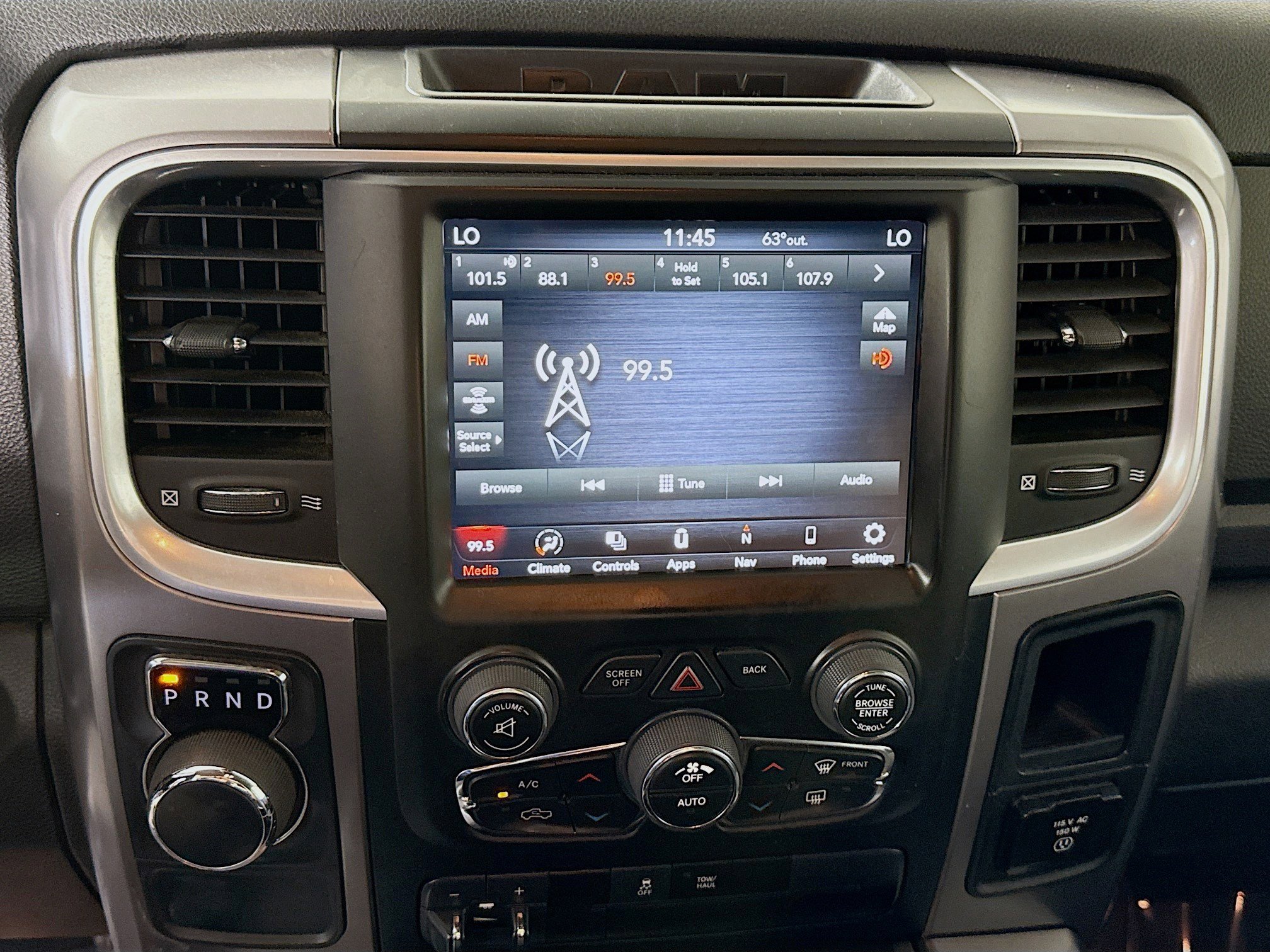 Used 2023 RAM 1500 Classic SLT w/ Trailer & Traction Group image 18