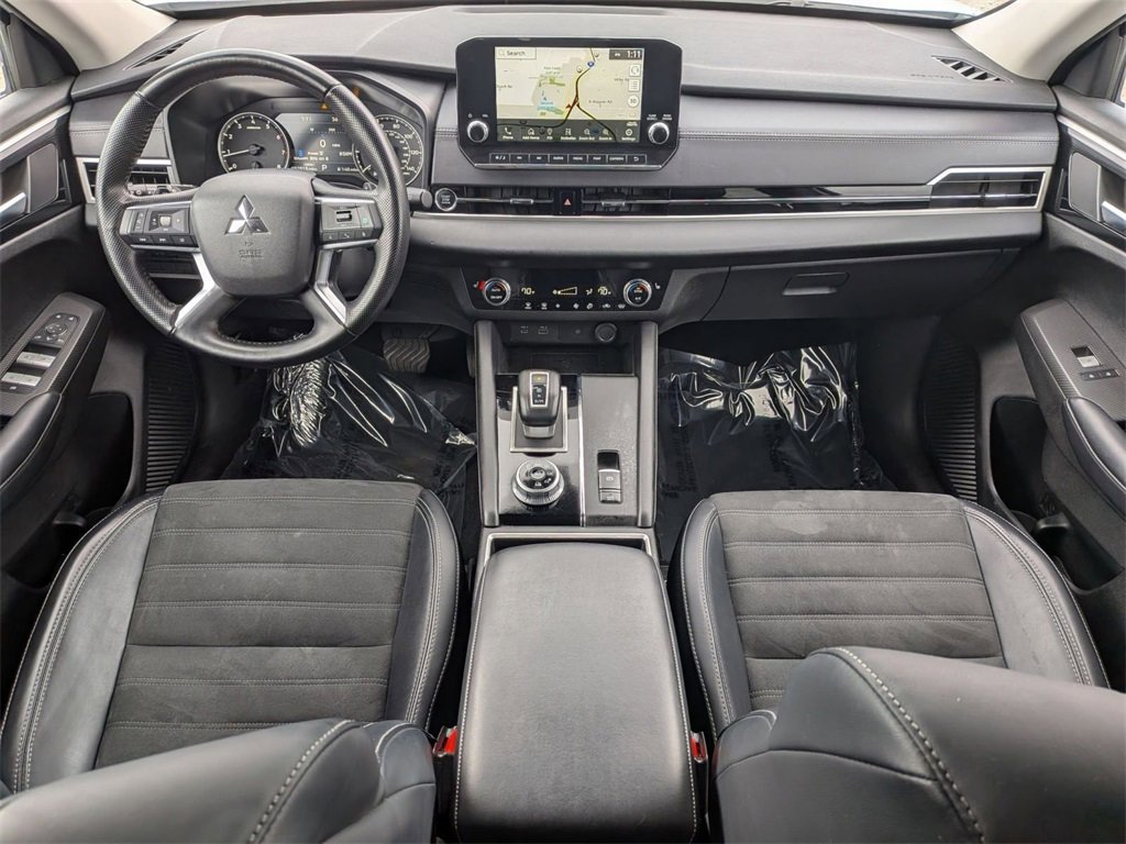 Used 2024 Mitsubishi Outlander SE image 27