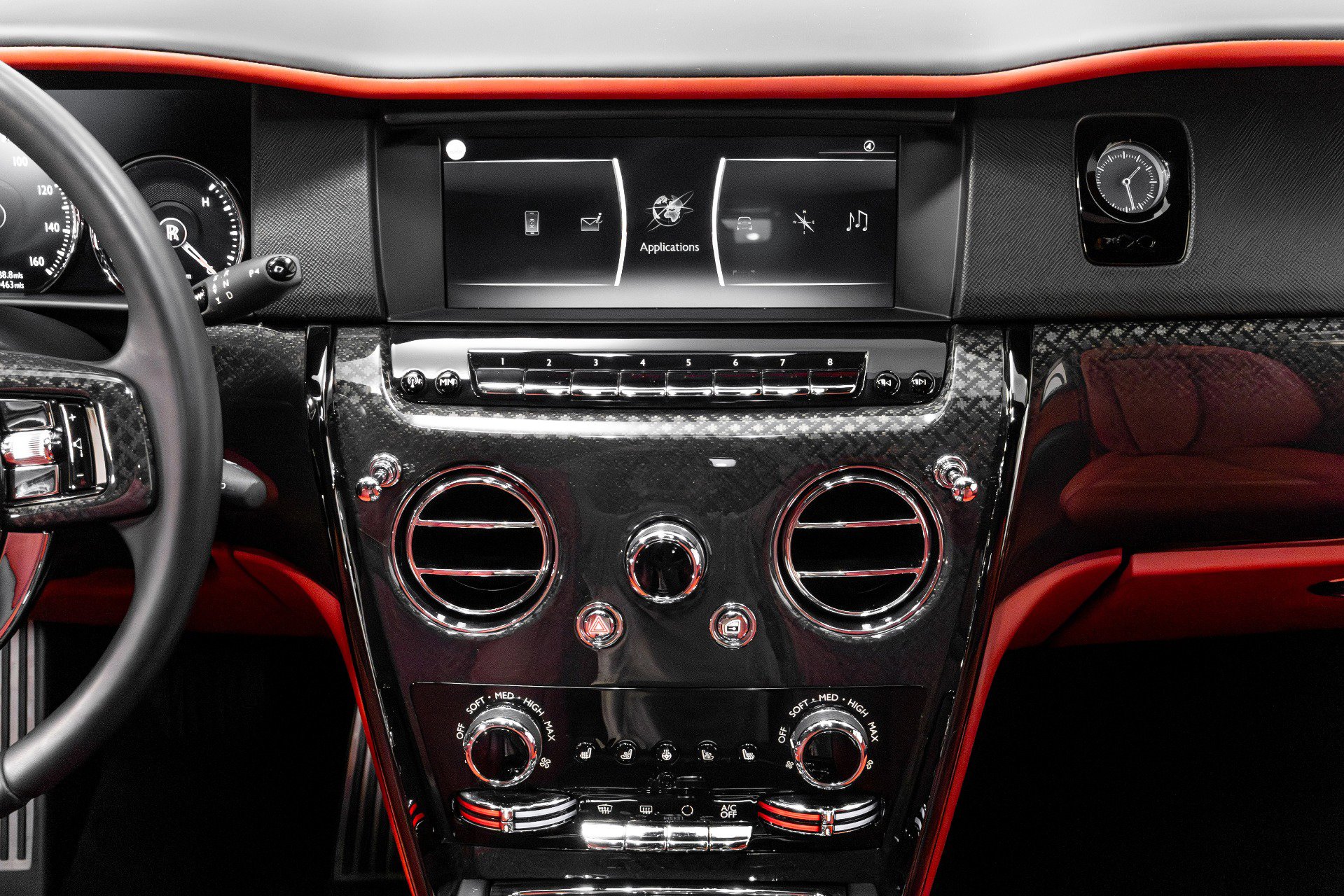 Used 2021 Rolls-Royce Cullinan Black Badge image 37