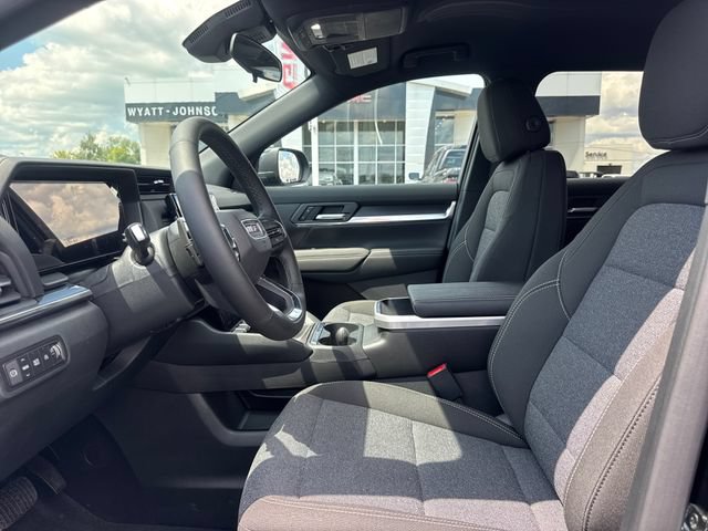 New 2027 GMC Terrain Elevation w/ LPO, Floor Liner Package FWD image 13