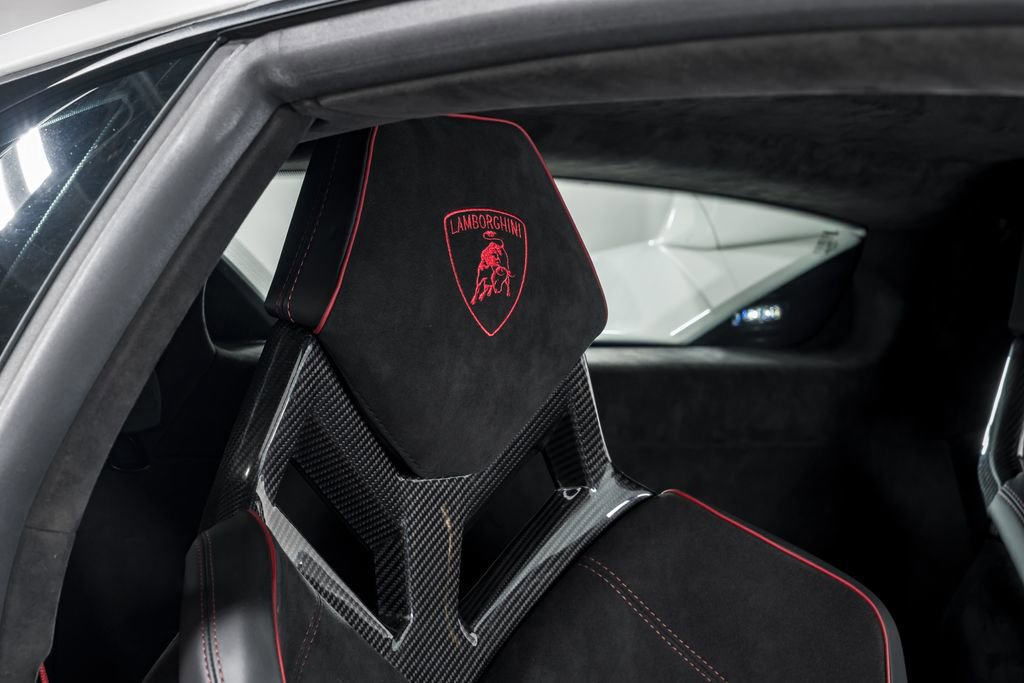 Used 2024 Lamborghini Huracan Tecnica RWD image 37