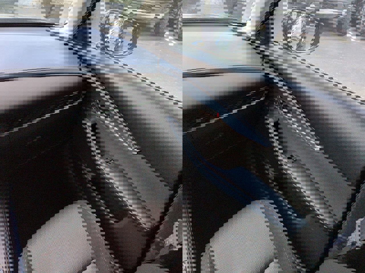 Used 2020 MAZDA CX-30 FWD image 17